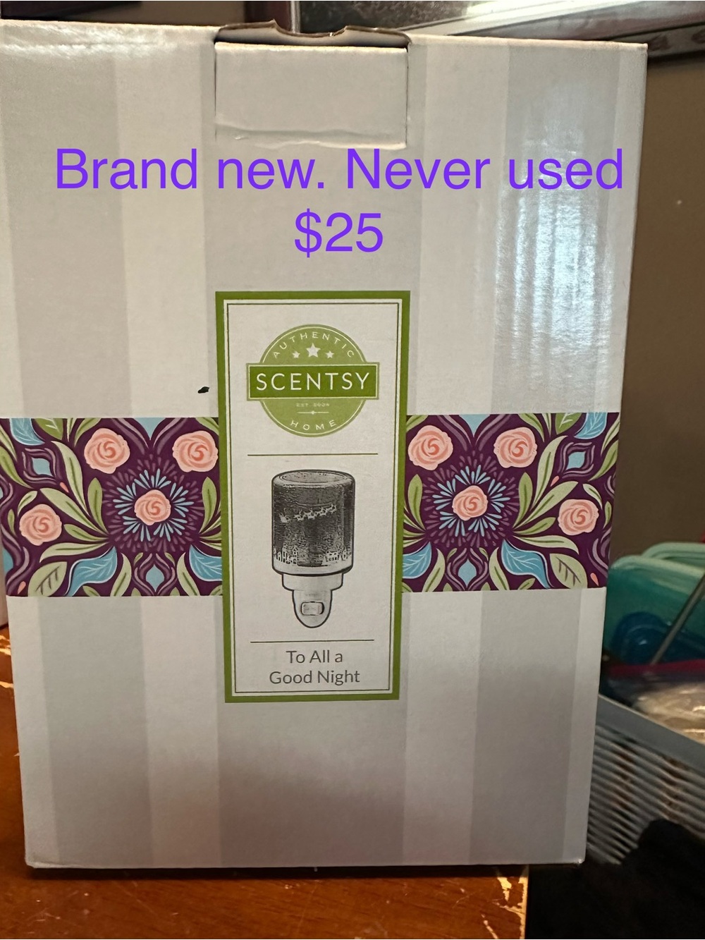 Scentsy Purple Floral Plug-In Warmer